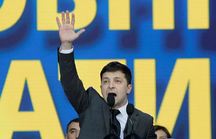 Ukrayna seçim sonuçları belli oldu! Seçimin galibi Vladimir Zelenskiy - 1