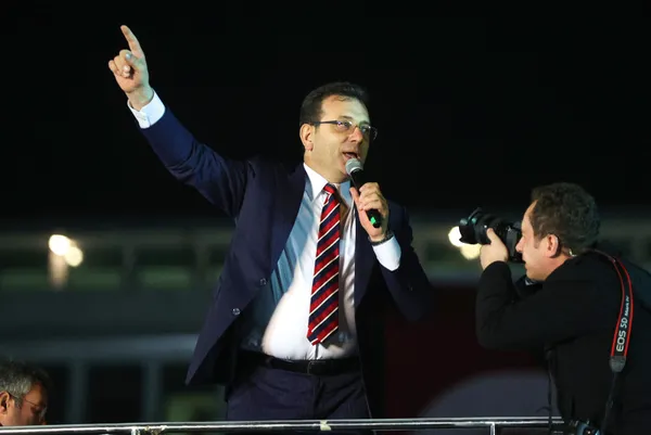 Son dakika: İBB Başkanı Ekrem İmamoğlu’na hapis cezası! Adalet Bakanı Bekir Bozdağ’dan önemli açıklamalar: Yapılan siyasi taraftarlık