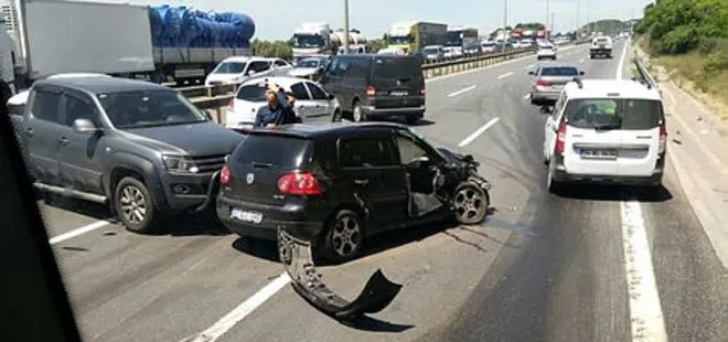 Kocaeli’de otoyolda kaza yaptıkları araçlardan inenlere otomobil çarptı: 7 yaralı