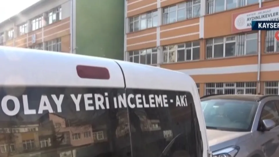 Okula yorgun mermi isabet etti!