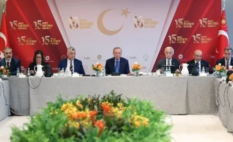 BAŞKAN ERDOĞAN TÜRK VE ABD’Lİ İŞ İNSANLARIYLA BİR ARAYA GELDİ