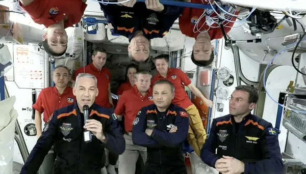 turkiyenin-ilk-astronotu-alper-gezeravci-uzaydan-donecegi-saat-belli-oldu-yolculuk-ne-zaman-baslayacak-nereye-1706891246016.jpeg Türkiye'nin ilk astronotu Alper Gezeravcı uzaydan döneceği saat belli oldu! Yolculuk ne zaman başlayacak? Nereye inecek? - 2