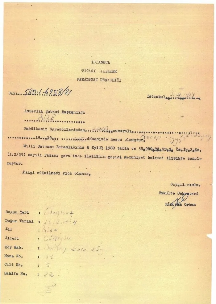 iste-baskan-erdoganin-mezuniyet-belgeleri-iletisim-baskani-fahrettin-altun-paylasti-1679743311751.jpeg İşte Başkan Erdoğan'ın mezuniyet belgeleri! İletişim Başkanı Fahrettin Altun paylaştı - 5