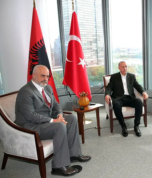 SON DAKİKA: Başkan Erdoğan ABD'de Arnavutluk Başbakanı Edi Rama ile görüştü - 1