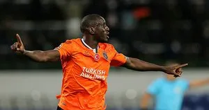 Demba Ba Şampiyonlar Ligi’nde tarihe geçti