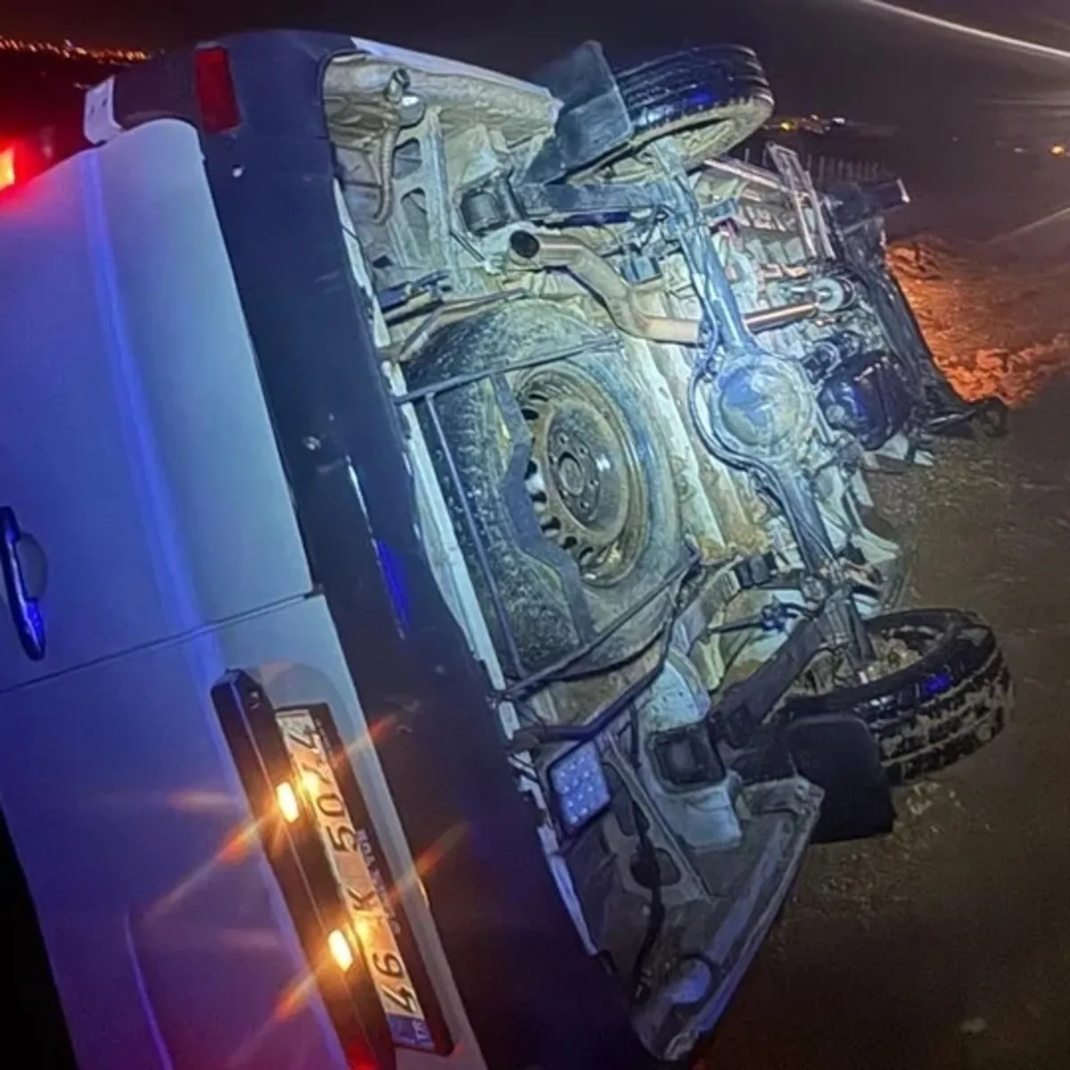 Hatay'da 5 aracın çarpıştığı kaza kamerada