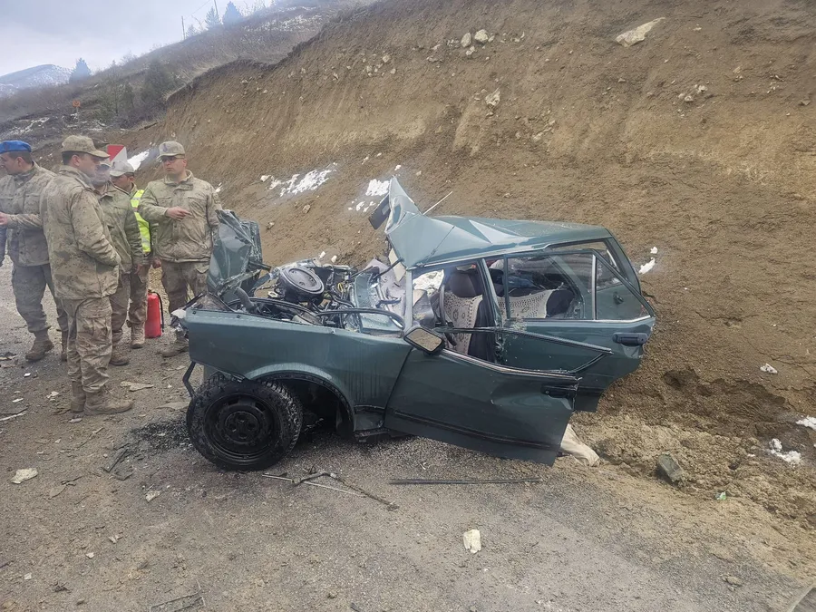 gumushanede-feci-kaza-ogretmen-servisi-ile-otomobil-carpisti-1-olu-1775849919150.jpg Fotoğraf (AA)