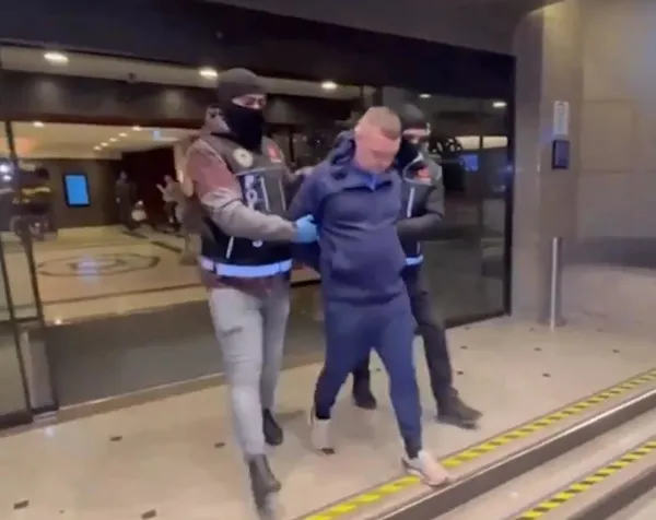 Interpol tarafından kırmızı bültenle aranan Shaun Monaghan İstanbul’da ’Kafes’lendi!