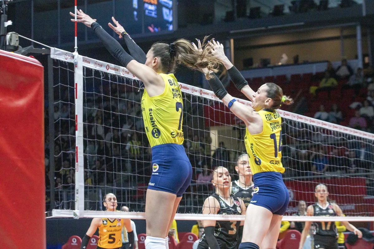eczacibasi-ve-vakifbank-voleybol-maclari-ne-zaman-hangi-kanalda-1777645771382.jpg Kritik yarı final karşılaşmaları sonrası gözler büyük finale çevrilecek.