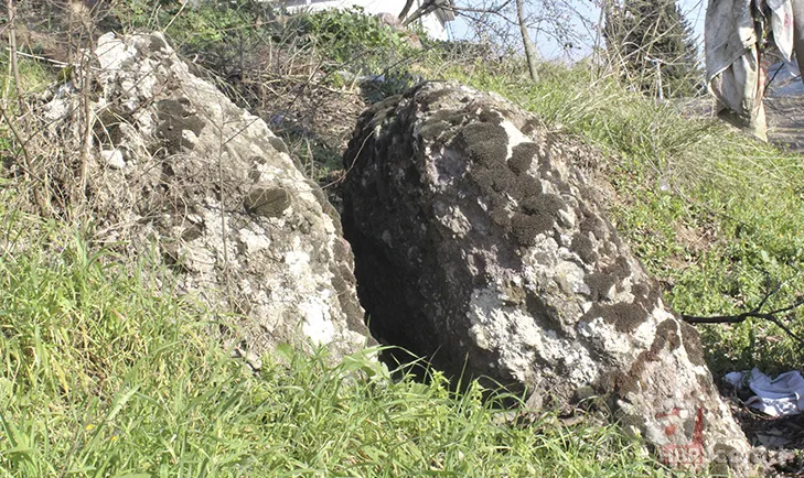 Çocuğu olmayanların ilginç geleneği! Kaya etrafında 3 tur atıp böcek yutuyorlar 2