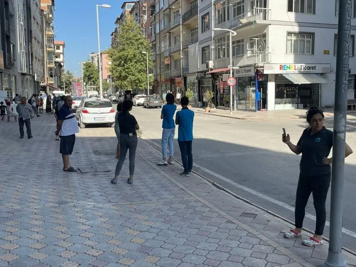 Malatya’da art arda 2 deprem! Halk panikle sokaklara döküldü
