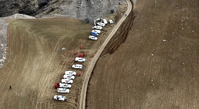 libya-ucaginin-dusmesine-iliskin-on-rapor-dosyaya-eklendi-1252-metre-yukseklikteki-tepeye-carpmis-1769081848804.jpg Libya uçağının düşmesine ilişkin ön rapor dosyaya eklendi! 1252 metre yükseklikteki tepeye çarpmış