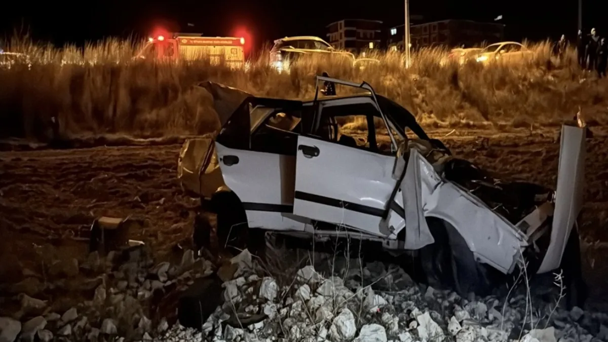 Takla atan otomobil tarlaya savruldu: Sürücü yaralandı