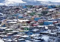 Kayseri'nin beyaza bürünen "renkli evler"i!