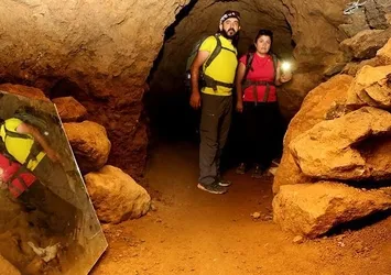 Definede aydınlatma amacıyla aynalar kullanılmış!