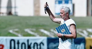 Mourinho 6 ismin biletini kesti