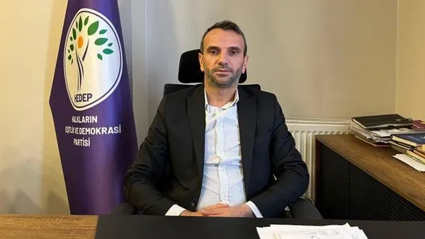 kandilin-partisi-demden-skandal-itiraf-o-illeri-kurdistan-olarak-tanimladi-chpden-bekledikleri-seffaf-ittifaka-1705681913979.jpeg Kandil'in Partisi DEM'den skandal itiraf! O illeri 'Kürdistan' olarak tanımladı | CHP'nin şeffaf ittifakına sığındı