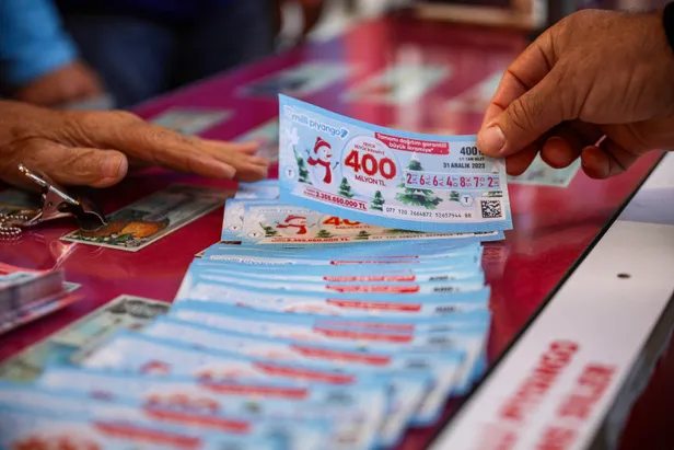 400-milyon-tl-milli-piyango-cekilisi-ne-zaman-saat-kacta-2024-yilbasi-cekilisi-hangi-kanalda-yayinlanacak-1703856596417.jpg