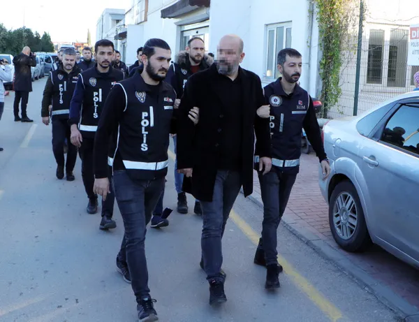 CHP’li Adana Büyükşehir Belediyesine ’rüşvet’ operasyonunda yeni gelişme: 10 zanlı adliyede