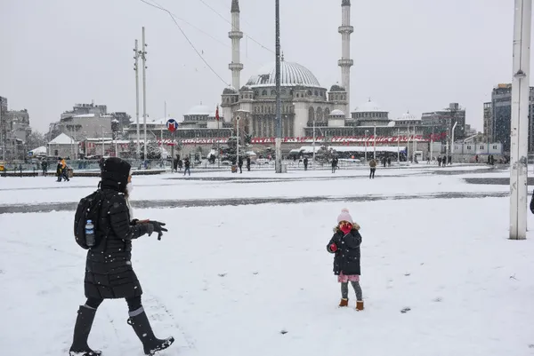 İstanbul ve birçok ilde kar alarmı verildi ⛄ Meteoroloji'den yoğun kar yağışı uyarısı | Lapa lapa yağacak çocuklar bayram edecek ❄Yeni haftada hava nasıl olacak? - 20