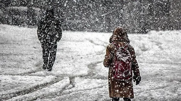 kutup-soguklari-kendini-hissettirdi-meteorolojiden-yeni-kar-ve-saganak-uyarisi-geldi-istanbul-icin-tarih-veril-1673782819934.jpeg Kutup soğukları kendini hissettirdi ❄ Meteoroloji'den yeni kar ve sağanak uyarısı geldi ⛈ İstanbul için tarih verildi - 5