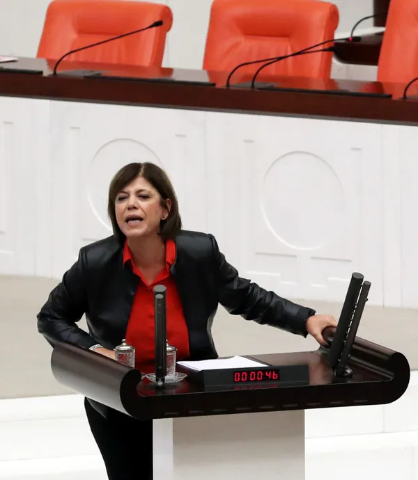 HDP’li Meral Danış Beştaş’tan Taksim saldırısında PKK’yı aklama çabası! İşte önerge yalanıyla kurduğu tuzak