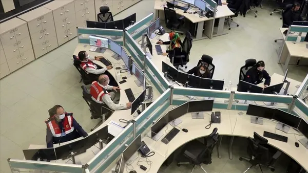 1672389693324.jpg Antalya’da 112’ye gelen çağrılar 'pes' dedirtti! "Kavanozun kapağını açmaya itfaiye gelebilir mi?" - 1