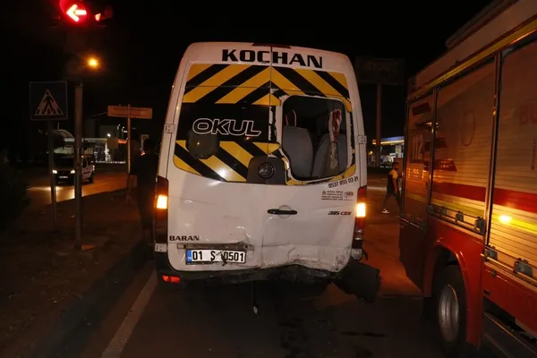 adanada-korkunc-kaza-otomobil-isci-servisine-arkadan-carpti-6-kisi-yaralandi-1656485335469.jpg Adana’da korkunç kaza! Otomobil işçi servisine arkadan çarptı 6 kişi yaralandı - 4