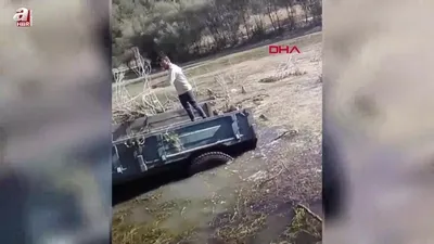 Köylüler göldeki çöpleri temizledi