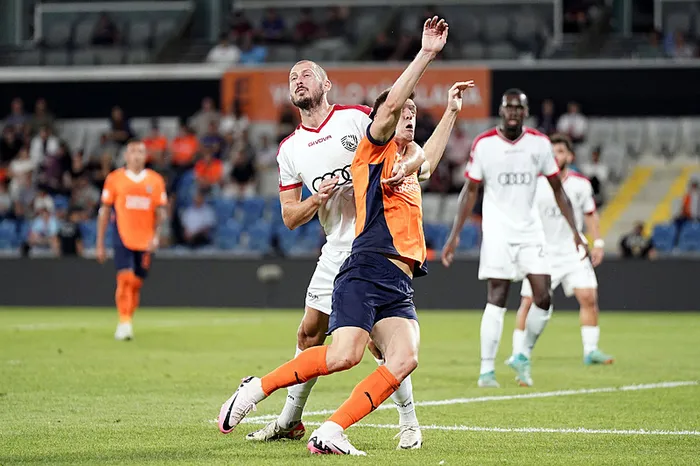 basaksehir-fc-iberia-canli-1723748408073.jpg Başakşehir Konferans Ligi'nde play-off turuna kaldı - 1