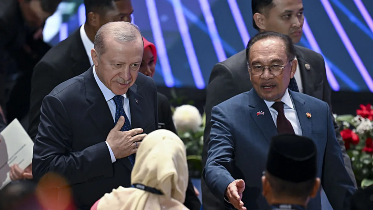 Malezya Başbakanı İbrahim'den Başkan Erdoğan'a övgü: Sınırların ötesine geçen bir lidersiniz