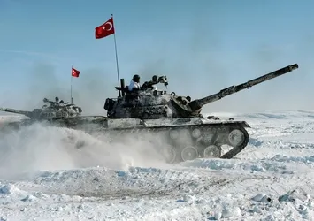 TSK'nın 'Kış Tatbikatı 2017' nefes kesti