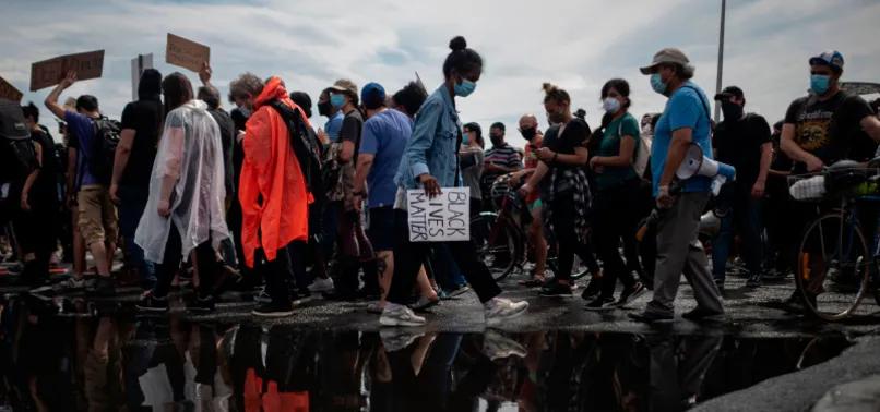 George Floyd olayları fitili ateşledi! ABD'de beyazlarla siyahlar arasındaki sosyal adaletsizlik tartışılıyor