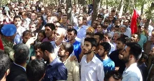 Ahmet Budak’ın oğlundan duygulandıran pankart!