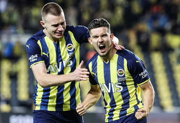 1634587748214.jpg Galatasaray'dan Ferdi Kadıoğlu bombası! Fenerbahçe'nin genç yıldızı ile görüşmelere başlandı - 1