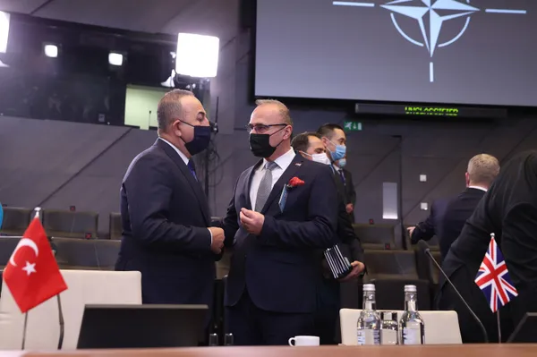 Dışişleri Bakanı Mevlüt Çavuşoğlu’ndan Rusya ve Ukrayna’ya Antalya çağrısı