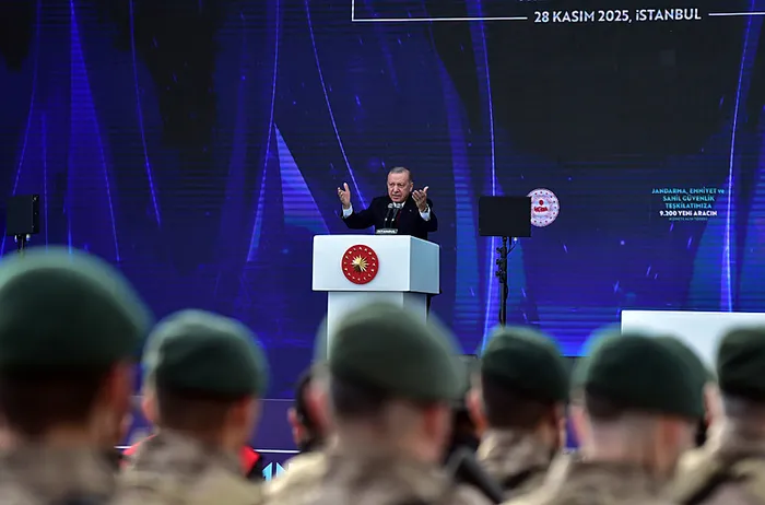 Başkan Erdoğan'dan güvenlik güçlerine açık mesaj: Sokak çetelerine ve örgütlere nefes aldırmayın - 1