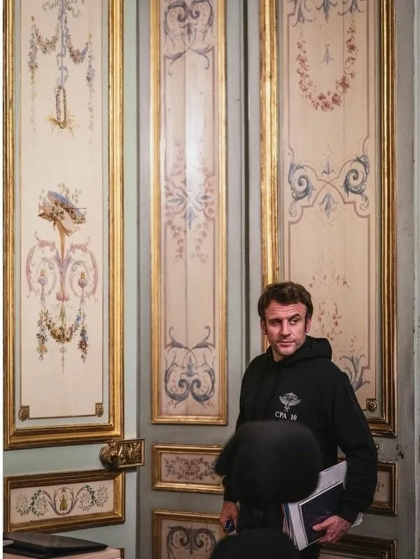 Macron hem boş yaptı hem de taklitçi çıktı