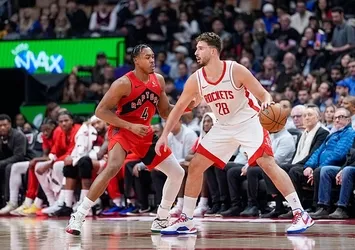 NBA'de Rockets Raptors'ı yendi! Alperen Şengün "triple-double"a yaklaştı