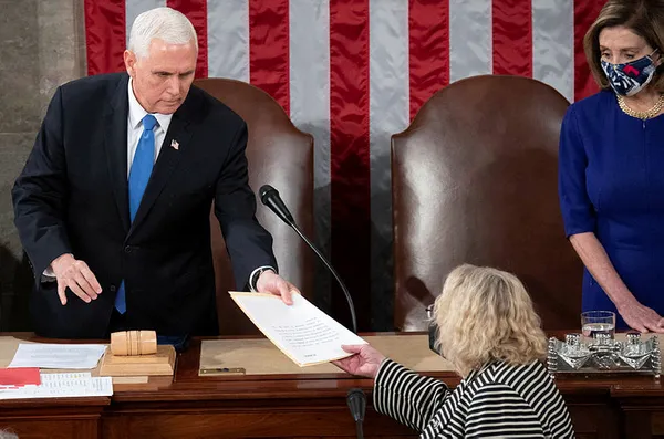 Son dakika: Donald Trump'tan Kongre binasını basan göstericilere çağrı - 3