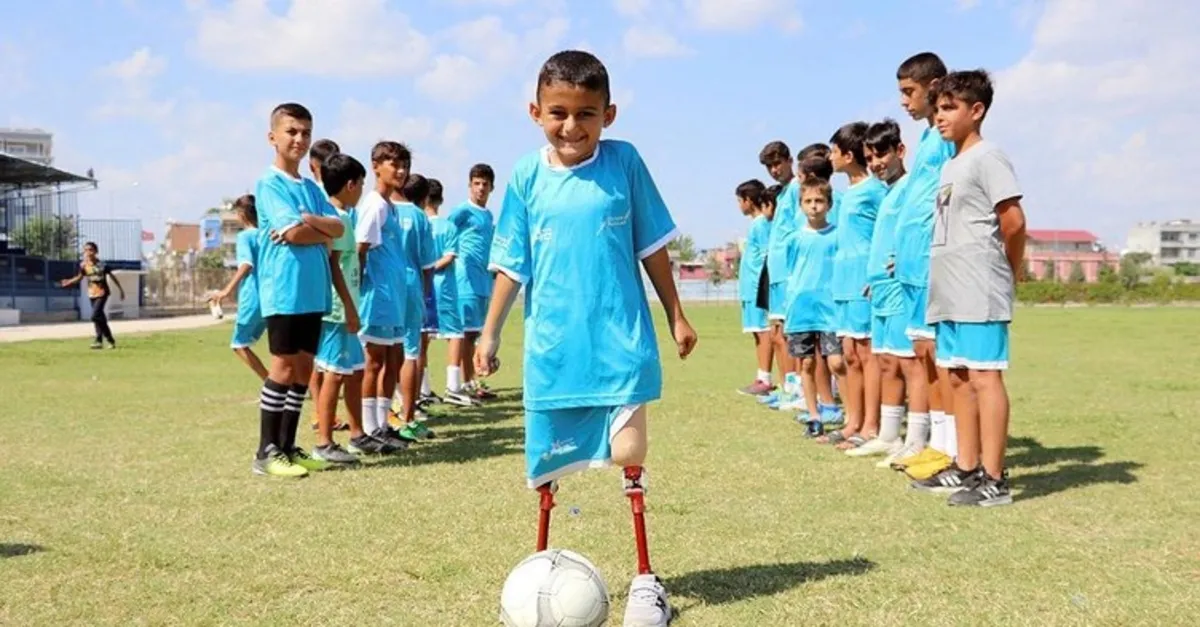 Bacaklarına kavuştu sahaya koştu