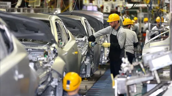 Toyota Japonya içi 11 tesisinde üretimi geçici durduracak - 3