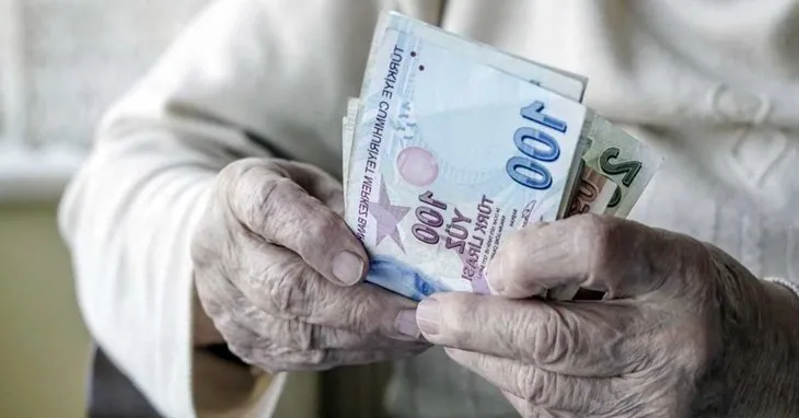 Emekli olmak isteyenlere müjdeli haber geldi! Emekli olmak isteyenlere bankadan yardım...