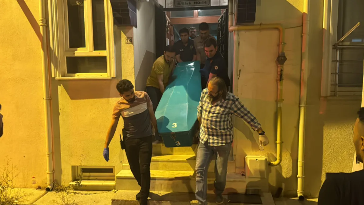 Kütahya'da vahşet! Çelik yelek giyip annesi ve üvey babasını katletti