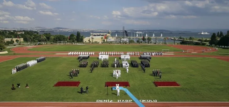 Başkan Erdoğan, Harp Okulları Diploma ve Sancak Devir Teslim Töreni’ne katıldı