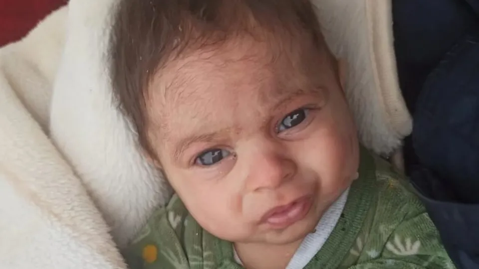Deprem bölgesinden yürek yakan kareler! Gözyaşları sel oldu