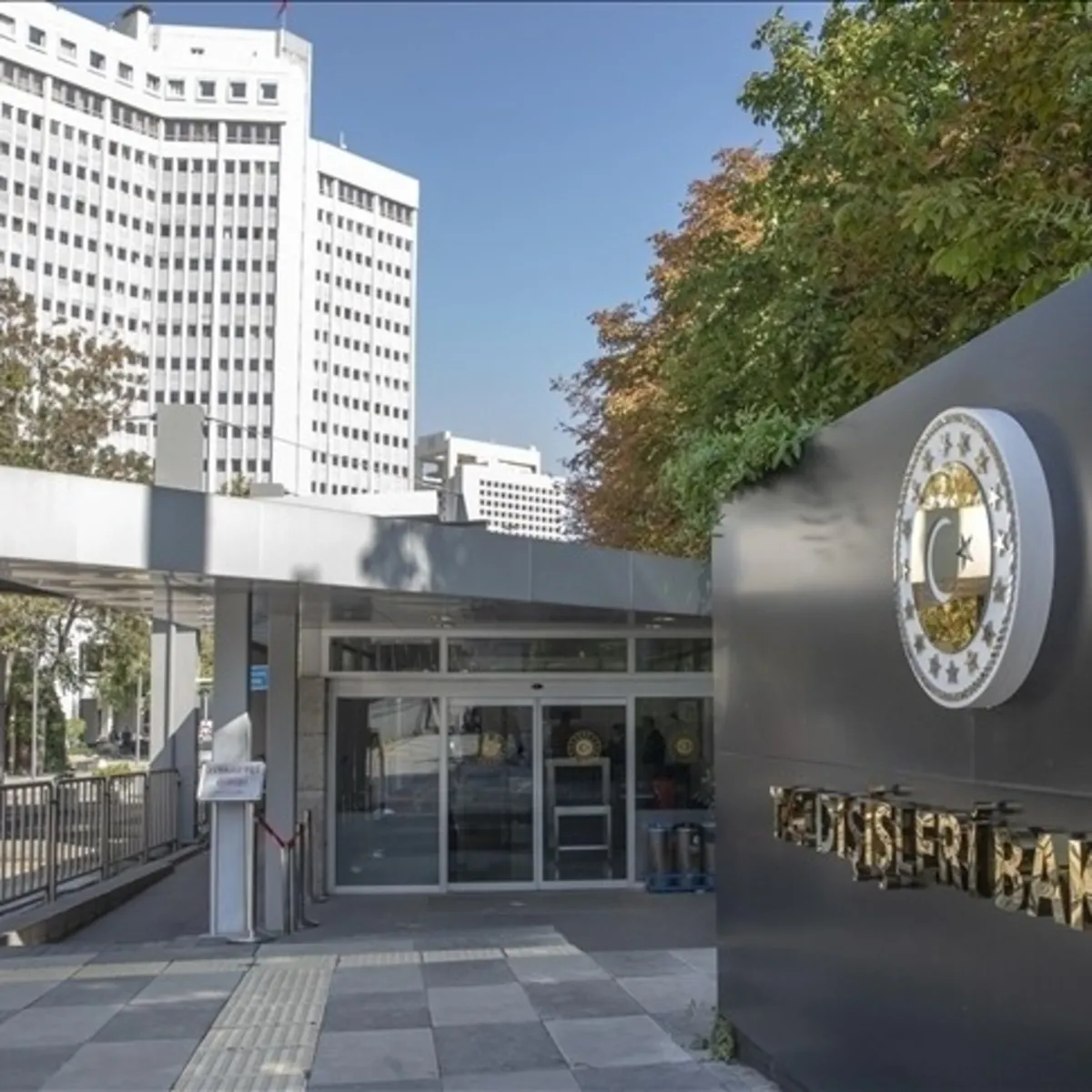 Dışişleri'nden İsrail'e tepki: Yasa dışı yerleşim inşasını onaylama kararını kınıyoruz
