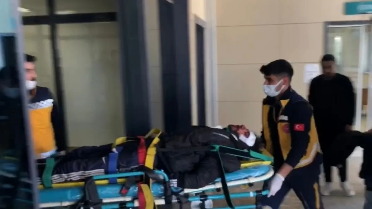 Şanlıurfa'da sınır hattında 2 yabancı uyruklu genç vurulmuş halde bulundu