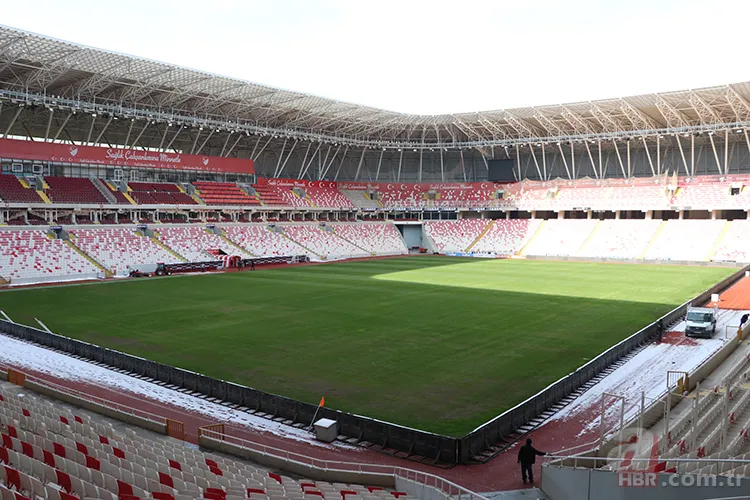 Sivasspor-Fenerbahçe maçı için muhtemel 11'ler: Fenerbahçe 7 eksikle Sivas’ta! 5