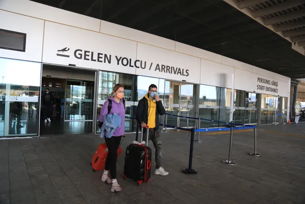 gozler-15-haziranda-yerli-turist-rekor-kiracak-1622971370590.jpg Gözler 15 Haziran'da! Yerli turist rekor kıracak! - 1
